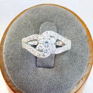 VTG Sterling Silver 925 Bypass Design Cubic Zirconia Flower Design Ring Size 6.5